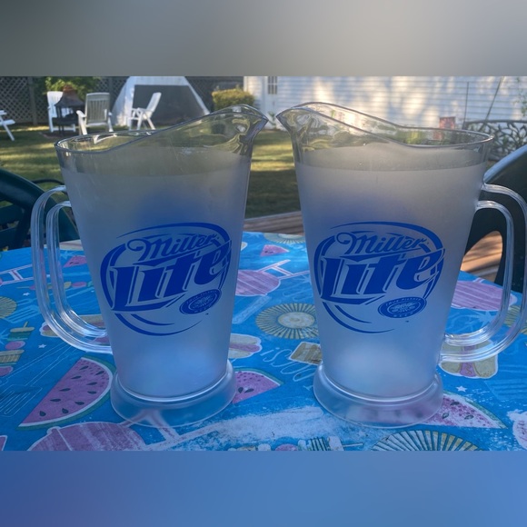 Miller Lite 2 Qt Plastic Pitchers - Picture 1 of 3